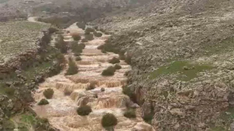 Emrud Şelalesi'nde Su Debisi Yükseldi