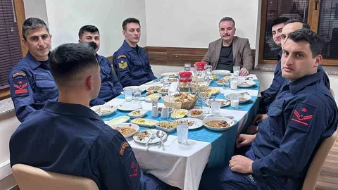 Kaymakam Odabaş İftar Programında Bir Araya Geldi