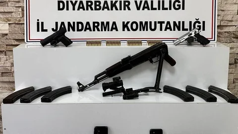 Diyarbakır'da Silah Kaçakçılığı Operasyonu