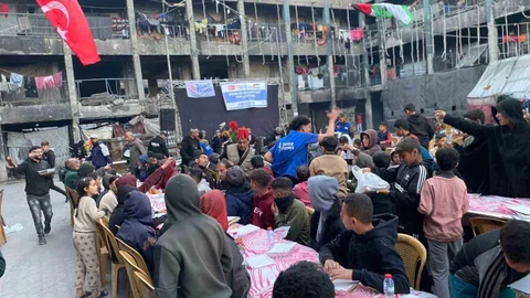 Esenler'den Gazze'ye İftar Sofrası
