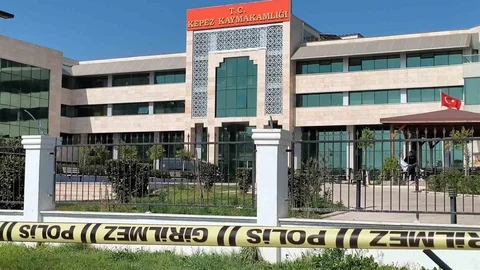 Antalya'da Kaymakamlıkta Silahlı Olay