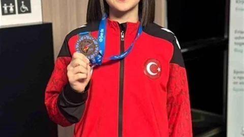 Damla Nur Yılmaz Belçika'da Ülkemizi Temsil Edecek