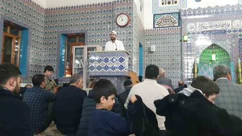 Başkale'de Kadir Gecesi Coşkusu