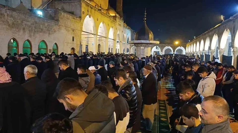 Şanlıurfa'da Kadir Gecesi Coşkusu