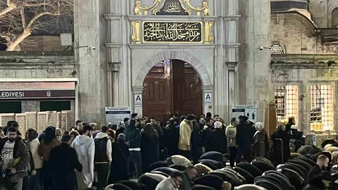 İstanbul'da Kadir Gecesi Yoğunluğu