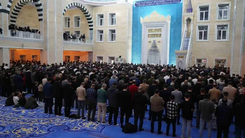 Muş'ta Kadir Gecesi Coşkusu