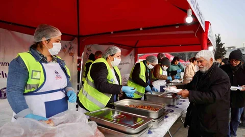 Didim’de İftar Sofrası Kuruldu