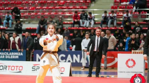 Düzce'deki Judocu Hiranur Avrupa Kupası'nda