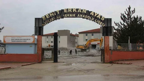 Suluova'da Mesleki Eğitim Üssü İnşaatı Başladı