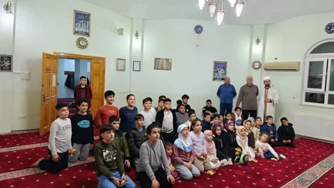 Çüngüş'te Kadir Gecesi Coşkuyla Kutlandı