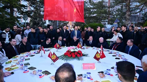 Eskişehir'de İftar Programı Düzenlendi