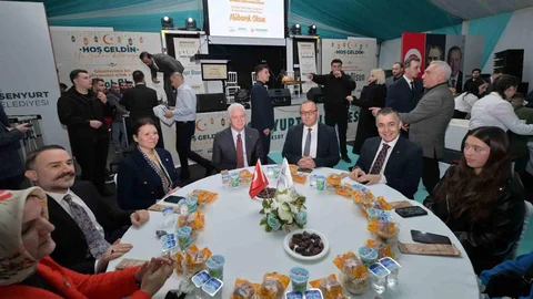 İstanbul'da Kadir Gecesi İftarı