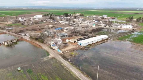 Şanlıurfa'da Tarlalar Su Altında Kaldı
