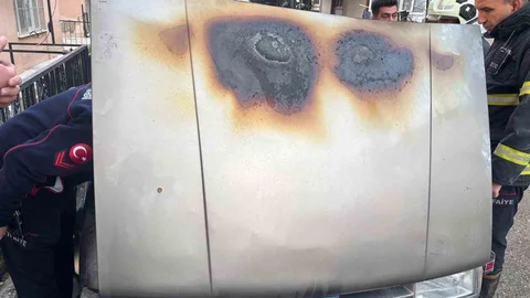 Isparta'da Park Halindeki Araçta Yangın Çıktı
