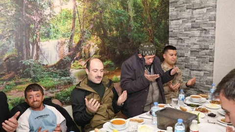 Oltu'da Sıcak Bir İftar Programı