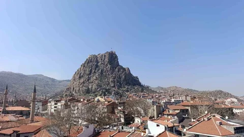 Afyonkarahisar'da Yağışlı Bayram Beklentisi