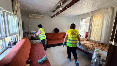 Kepez'de Şehit ve Gazi Ailelerine Temizlik Desteği