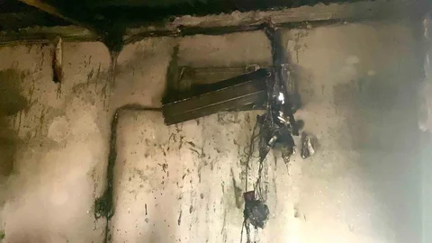 Mersin'de Klima Yangını Kontrol Altına Alındı