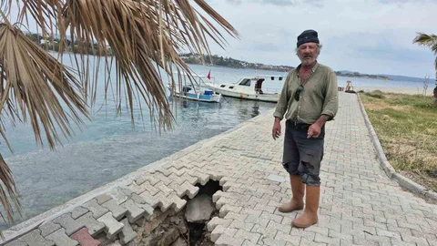 Datça'da Balıkçıdan Tehlikeli Kaldırım Uyarısı