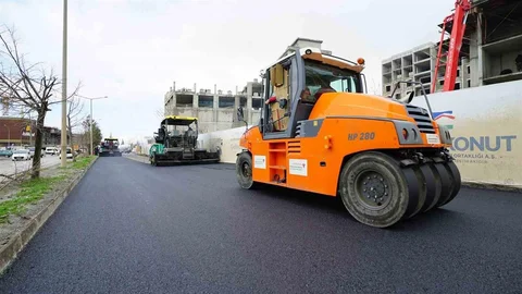 Kahramanmaraş'ta Asfalt Çalışmaları Devam Ediyor
