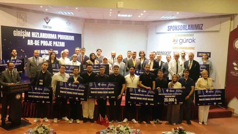 Kütahya'da Geleceğin İş İnsanları Programı Başladı