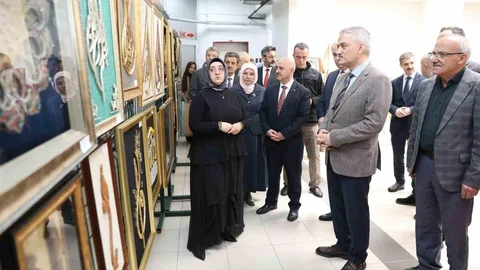 Düzce'de Sanat Sergisi Açıldı