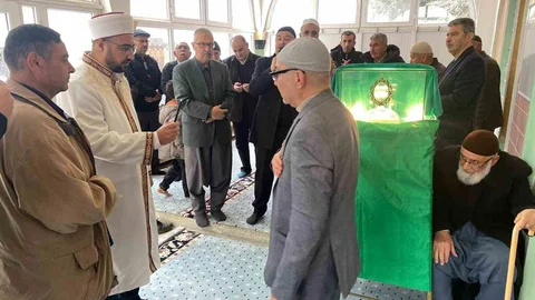 Besni'de Sakal-ı Şerif Ziyarete Açıldı
