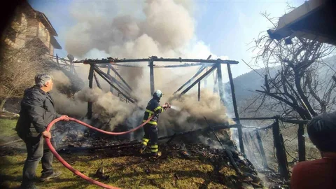 Kastamonu'da Samanlık Yangını