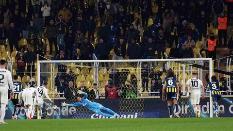 Fenerbahçe, Kalesini Gole Kapatamıyor
