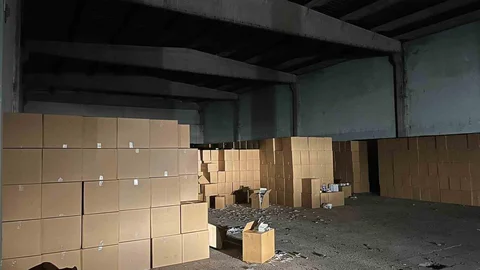 Adana'da Kaçak Makaron Operasyonu