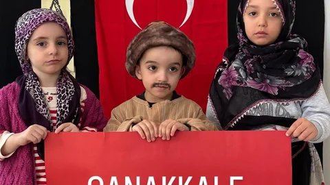Minik Yüreklerde 18 Mart Coşkusu