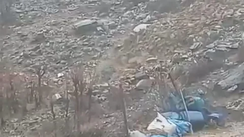 Bitlis'te Heyelan Yolu Kapattı