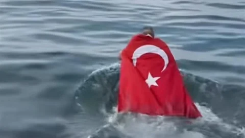 Zonguldak'ta Buz Adam Denizle Buluştu