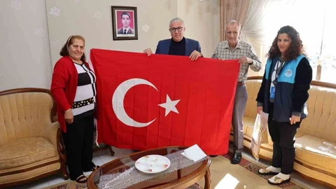 Mersin'de Şehit Ailelerine Anlamlı Ziyaret