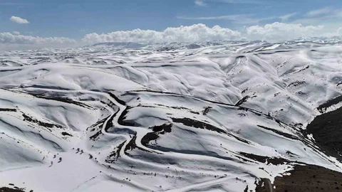 Toroslar’da Kar Manzarası Havadan Görüntülendi