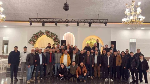 Eskişehir'de Gençler İftarda Buluştu