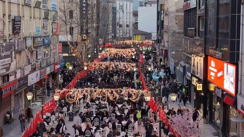 Karabük'te İftar Sofrası Kuruldu