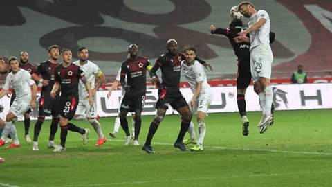 Konyaspor ve Gençlerbirliği 38. Randevuda Buluşuyor