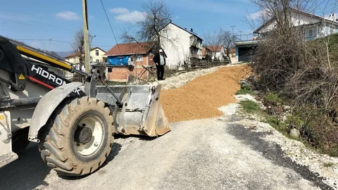 Yığılca'da Yol Bakım Çalışmaları Devam Ediyor