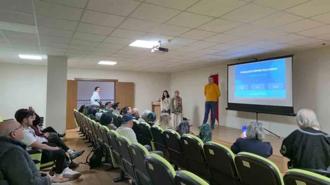 Huzurevi Sakinlerine Güvenli Teknoloji Eğitimi
