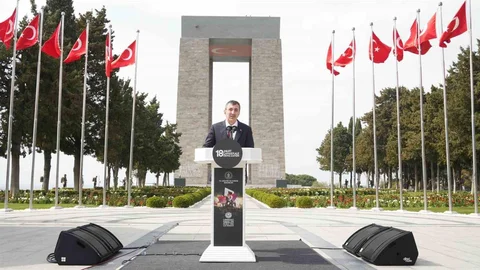 Çanakkale'de Deniz Zaferi Töreni