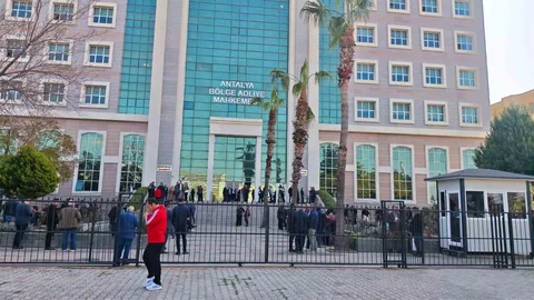 Antalya'da Büyükşehir Belediyesi Davası