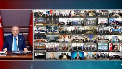 Kocaeli'de Başkan Büyükakın Bayramda Konuştu