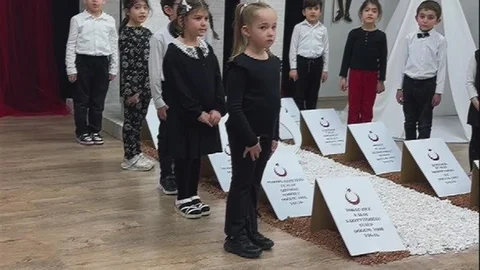 Minik Öğrencilerden Anlamlı Anma