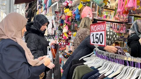 Bursa'da Bayram Alışverişi Yoğunlaştı
