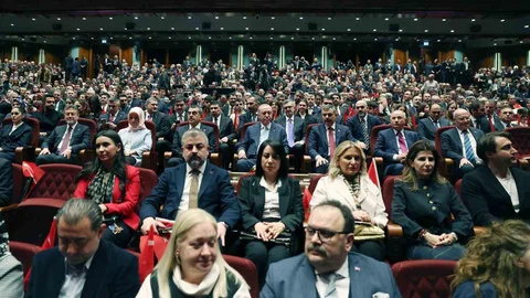 MEB’den Beştepe’de Tiyatro Gösterisi
