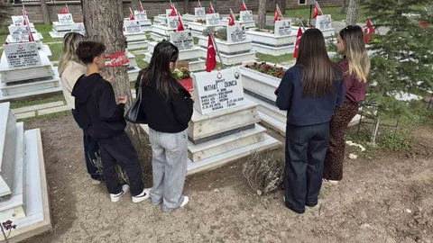 Eskişehir'de Şehitlere Saygı Günü