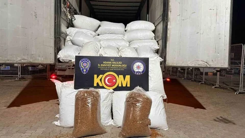 Adana'da 3 Ton Kaçak Tütün Yakalandı