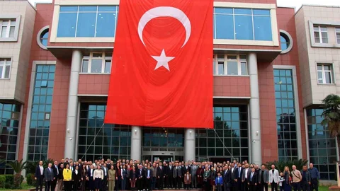 ADÜ'de Geleneksel Bayramlaşma Töreni Yapıldı