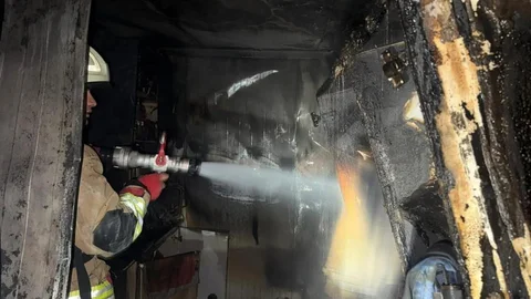 Alevlere Teslim Olan Konteyner Yandı